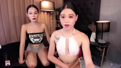 Snapshot of asianpetitehugecock chatting on October 26, 2:29 am AGATHA online show from October 26, 2:29 am