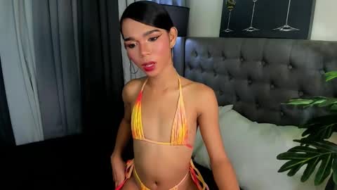 asianpetiteprincess online show from March 12, 6:13 pm