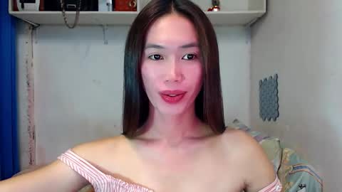 J A D E online show from October 29, 7:28 am