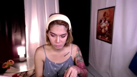 katie online show from December 25, 12:59 am