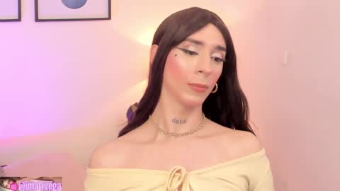 ataraxia_x_ online show from November 27, 7:55 am