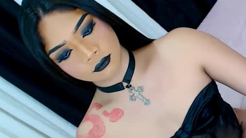 Ava online show from November 25, 6:04 am