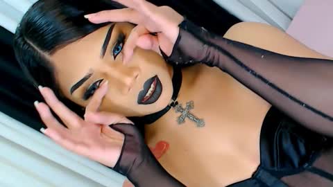 Ava online show from December 2, 6:49 am