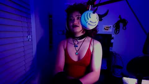 Azazel online show from December 17, 1:27 pm