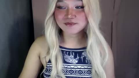 april online show from March 30, 5:36 pm