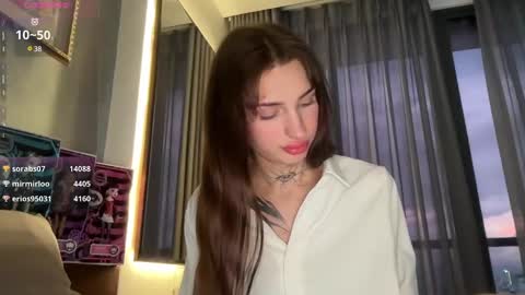 Snapshot of barbie_bi chatting on January 3, 10:41 am My name is Molly. Please say hello I like talking to you. If you have any wishes or obscene desires please use the tip menu online show from January 3, 10:41 am