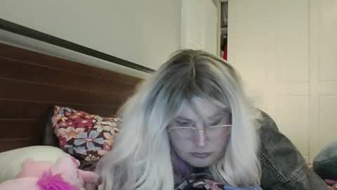 BjBambi online show from October 31, 9:19 am