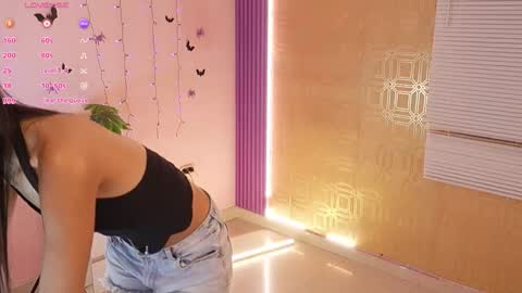 bella19   online show from October 18, 8:45 pm