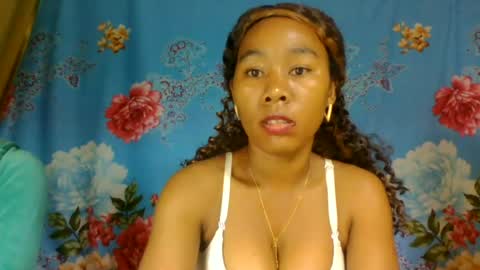 bemoniquee online show from June 19, 6:34 pm