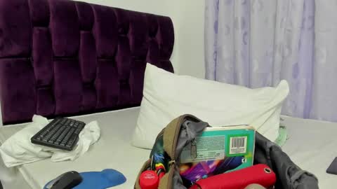 beren online show from October 4, 4:24 am