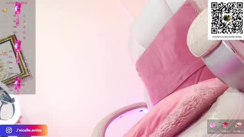 Nicolle Aviles online show from January 10, 5:58 am