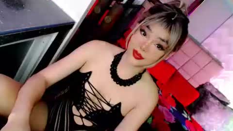 MISTRESS DOMME online show from April 21, 5:03 am
