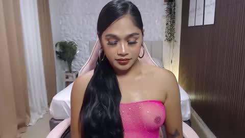 Bella online show from October 30, 4:22 am