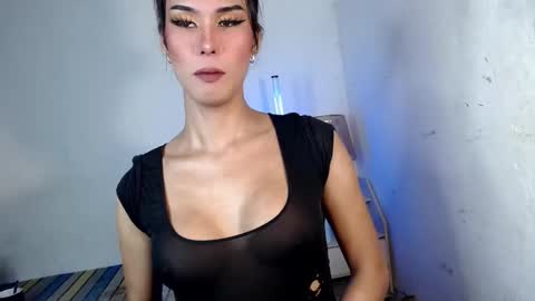 sasha swan online show from November 26, 9:33 am