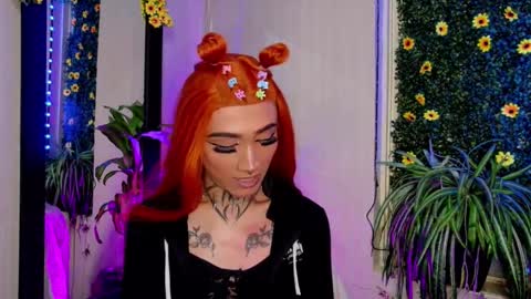 Snapshot of bitch_capelli chatting on October 21, 6:42 pm .. .. online show from October 21, 6:42 pm