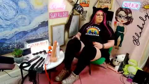 Blakely Morningstar   online show from April 18, 5:42 am