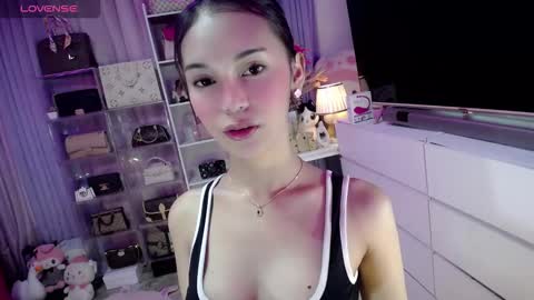 aivee online show from September 17, 1:54 am