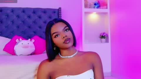 camiestrada online show from November 7, 5:18 am