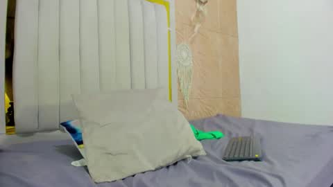 candise online show from October 15, 10:10 pm