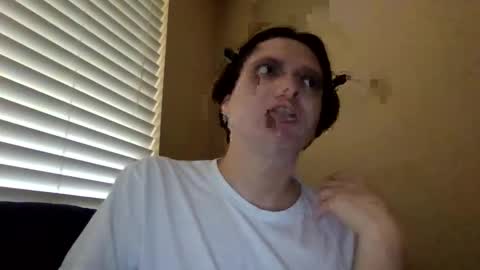 Brooke online show from April 18, 10:10 pm