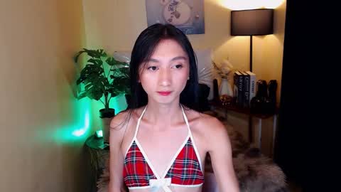 cassandrafoxxx online show from December 27, 9:06 am