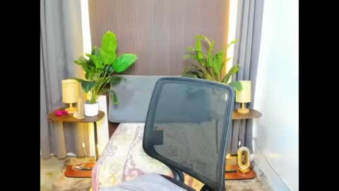 cassandrafoxxx online show from April 10, 8:03 pm