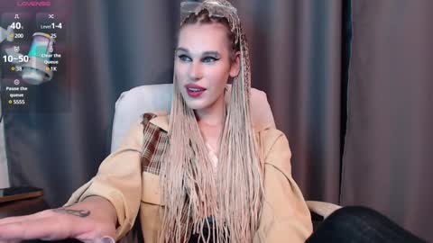 Cassie online show from December 16, 3:43 pm