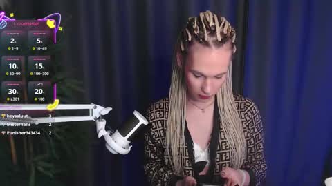 Cassie online show from December 5, 12:37 am