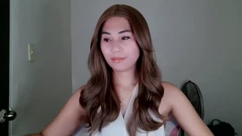 chelly4u69 online show from July 23, 12:59 am