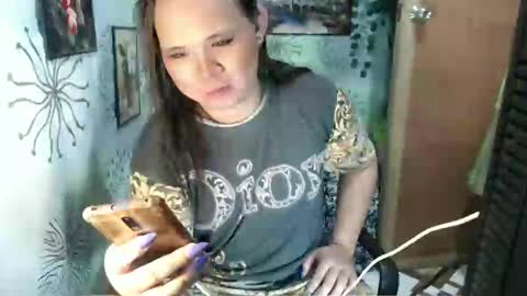 Snapshot of chescahotxxxl chatting on December 29, 6:14 am chescahotxxxl online show from December 29, 6:14 am