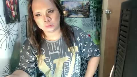 Snapshot of chescahotxxxl chatting on January 20, 11:02 am chescahotxxxl online show from January 20, 11:02 am