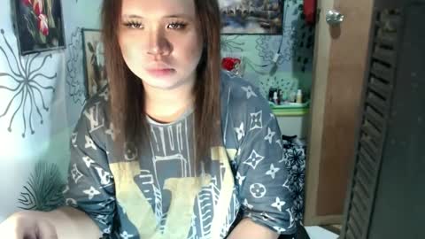 Snapshot of chescahotxxxl chatting on February 7, 10:19 am chescahotxxxl online show from February 7, 10:19 am