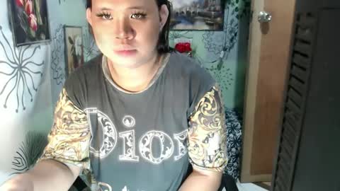 Snapshot of chescahotxxxl chatting on February 20, 5:23 am chescahotxxxl online show from February 20, 5:23 am