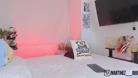 CHLOE online show from November 22, 10:34 pm