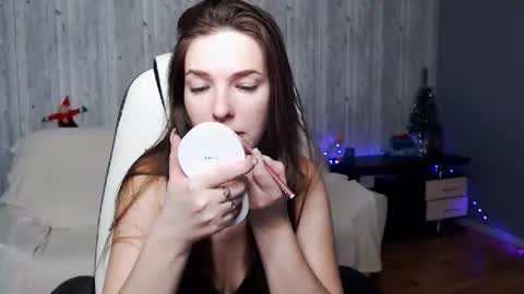 Christi online show from January 11, 11:45 am