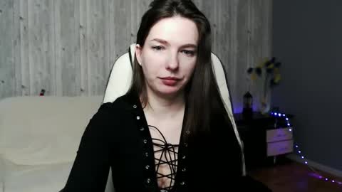 Christi online show from February 10, 9:36 am