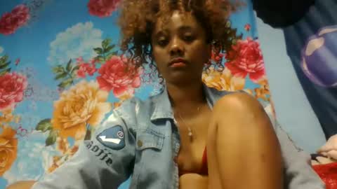 ciciezah online show from June 5, 8:09 am