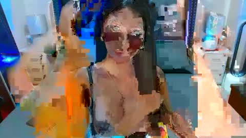 clara online show from February 18, 6:15 am