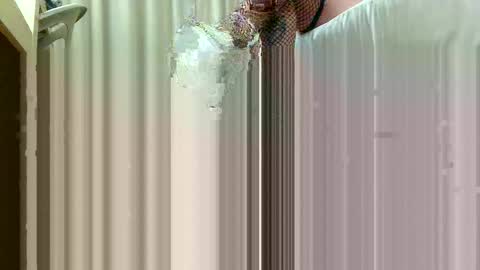 Lauratrav88 online show from November 13, 10:39 pm