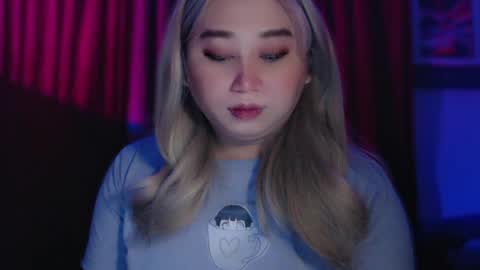 hailey online show from April 1, 11:35 pm