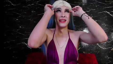 crislingery_doll online show from December 29, 3:24 pm