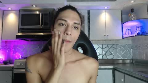 Cristina Onazis online show from April 5, 6:50 pm