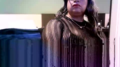 Linda Cross online show from October 30, 11:36 pm