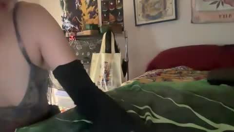 cupidz222 online show from April 27, 5:06 am