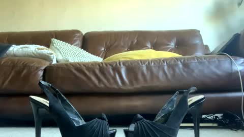 cutestsin online show from February 6, 9:22 am