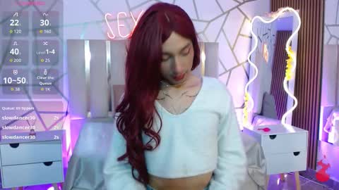 Cyrus online show from December 15, 8:03 pm