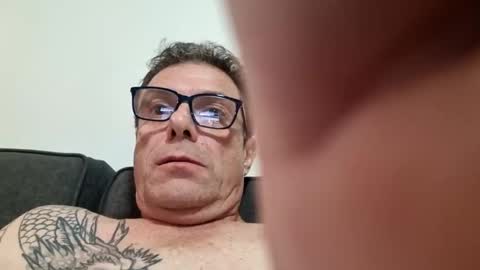 Snapshot of daddy69sx77 chatting on January 3, 10:52 am Kasey Xdresser online show from January 3, 10:52 am