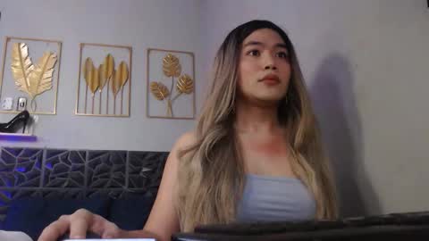 Elodie online show from September 21, 1:11 am