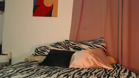 Angel online show from April 15, 11:05 pm