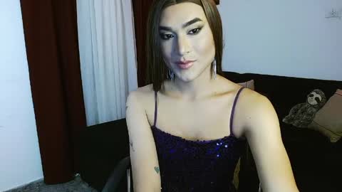 dashly_queen1 online show from April 16, 9:39 pm